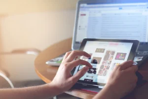 Moderne husholdning Mad og internet i hverdagen